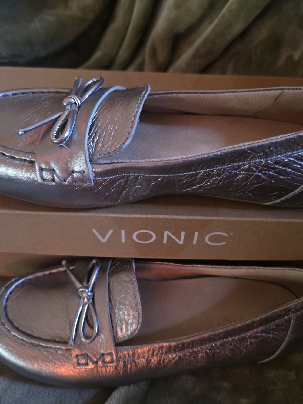 New Vionic Metallic Pewyer Bow-Accent Leather Loafers